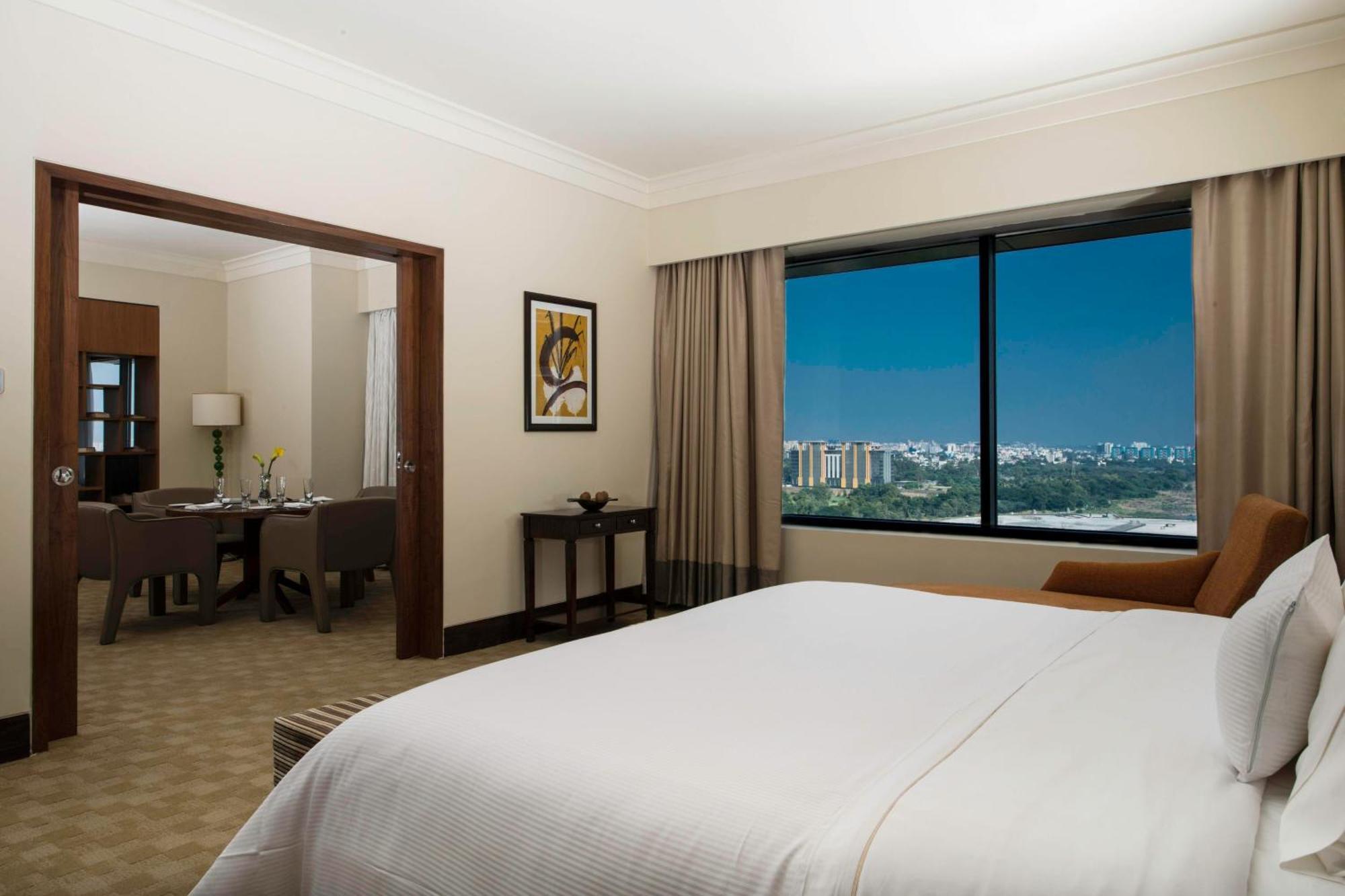The Westin Pune Koregaon Park Bagian luar foto