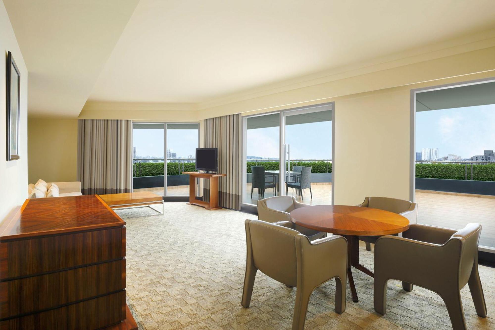 The Westin Pune Koregaon Park Bagian luar foto