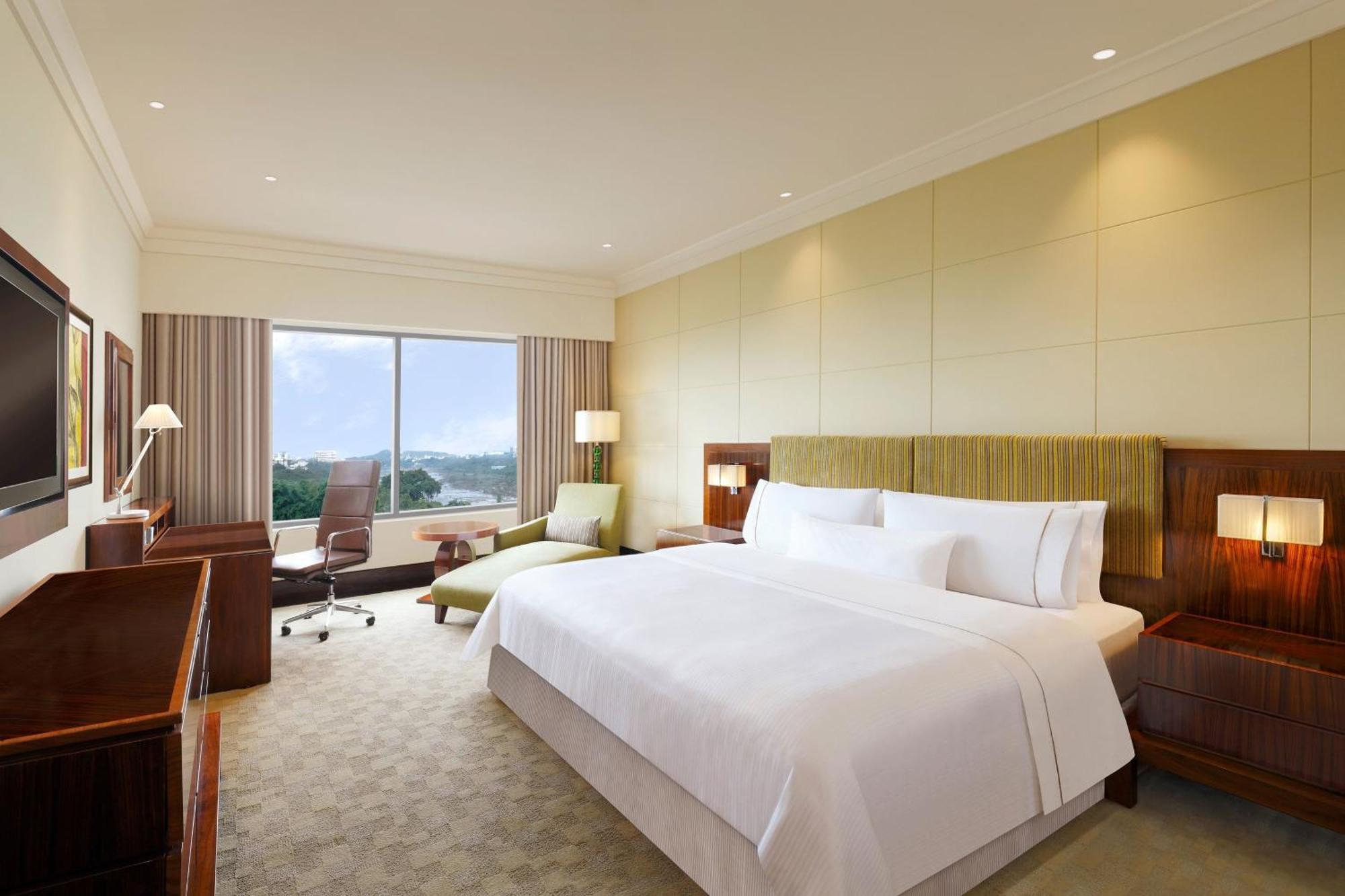 The Westin Pune Koregaon Park Bagian luar foto